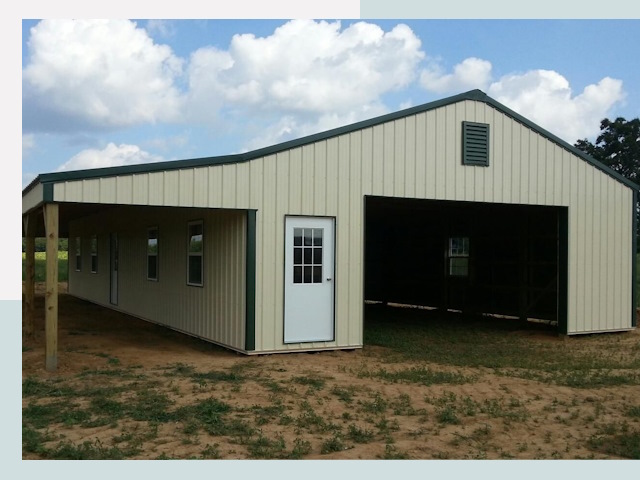 Строительство конюшен в Заволжье